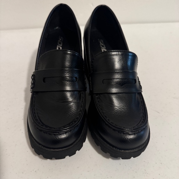 Soda Black Platform Loafers - Picture 2 of 10